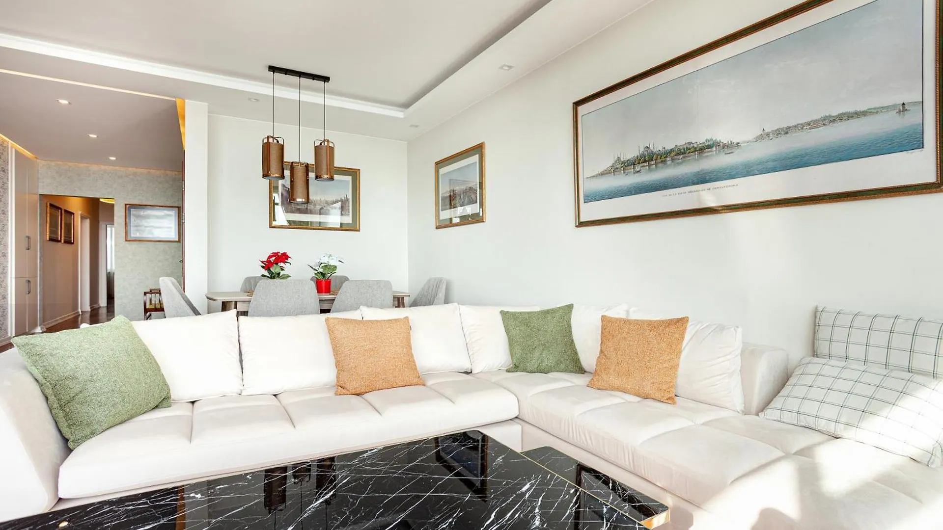 Signature Luxury Apartment At Galataport / Emre 09 Stambuł